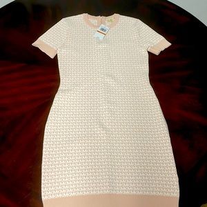Michael Kors Bodycon powder blush signature print short sleeve dress
